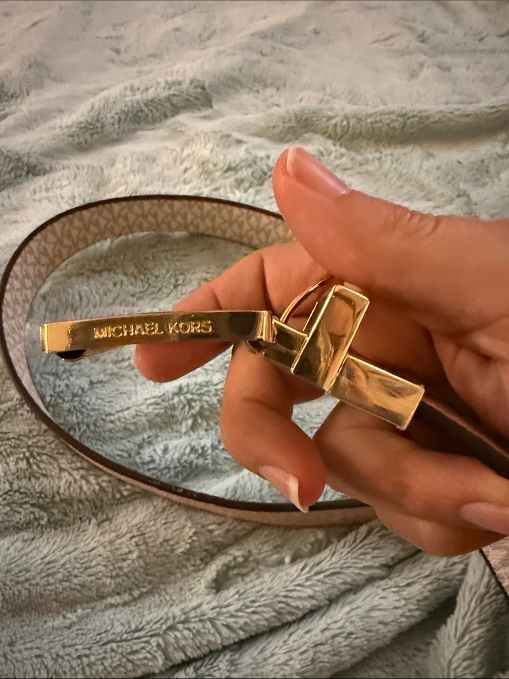 Michael Kors Reversible Woman’s  Belt in Pink and gray with Gold Buckle— small - Picture 4 of 4